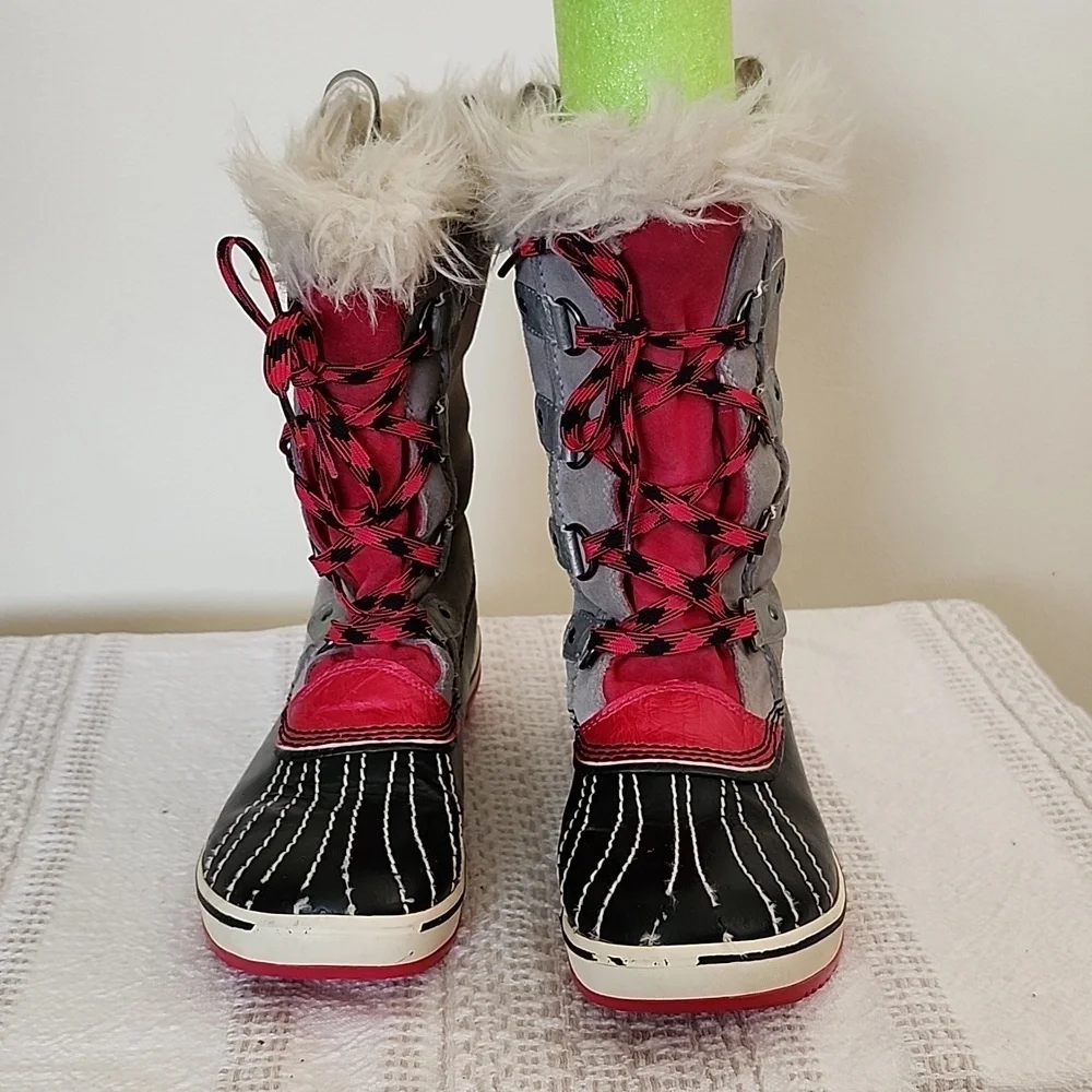Sorel waterproof faux fur leather pink gray winter boots, Big kid size 5